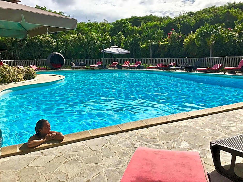 Résidence Le Vallon Guadeloupe Parc Piscine Appartements & Studios