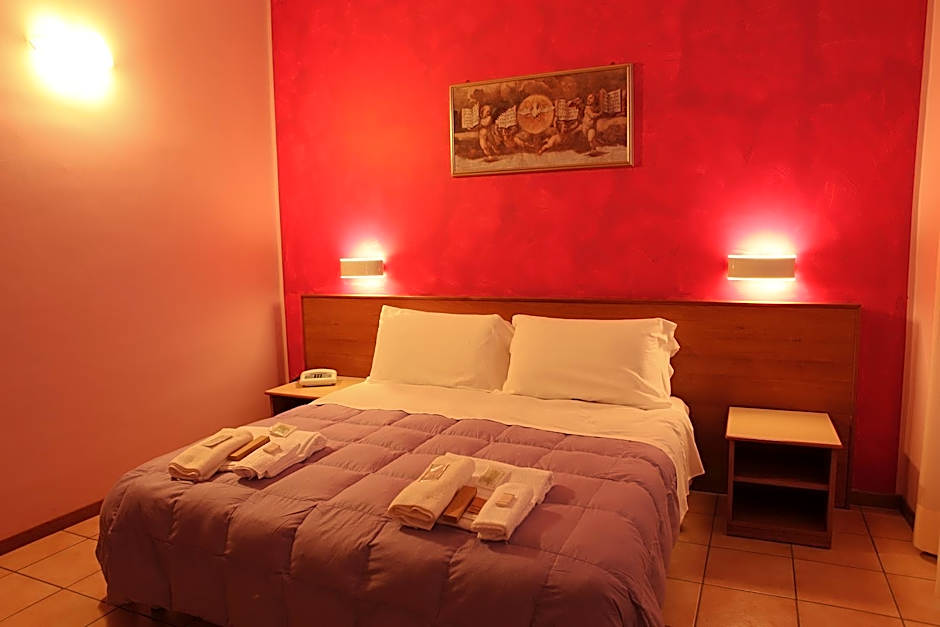 Hotel Pellegrino E Pace