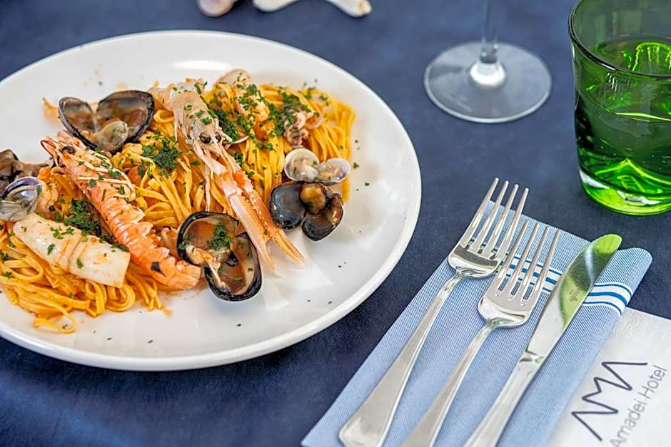 Hotel Figaro & Apartments