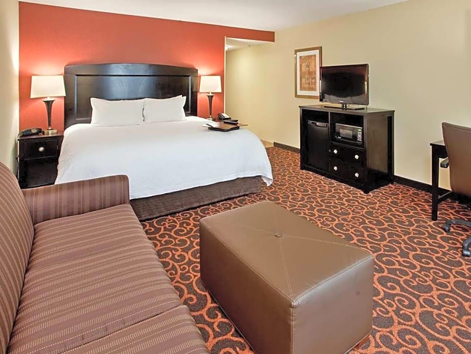 Photo 1 of 5 of 1 King Bed, Mobility Accessible, Bathtub