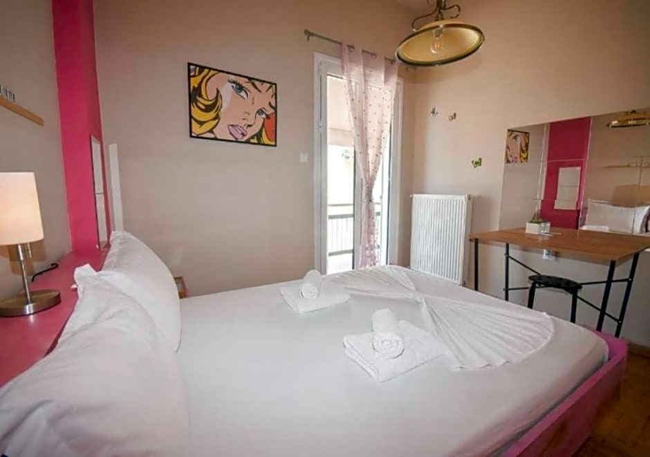 HOSTEL Golden Trip #Athens Airport #Down Town #Private rooms