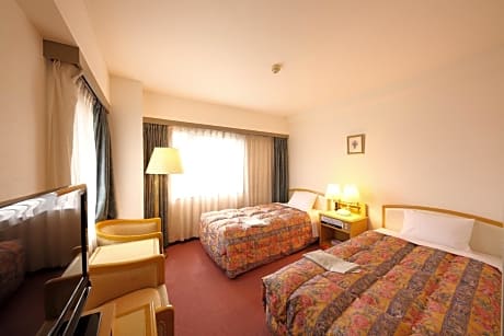 Twin Room - Non-Smoking