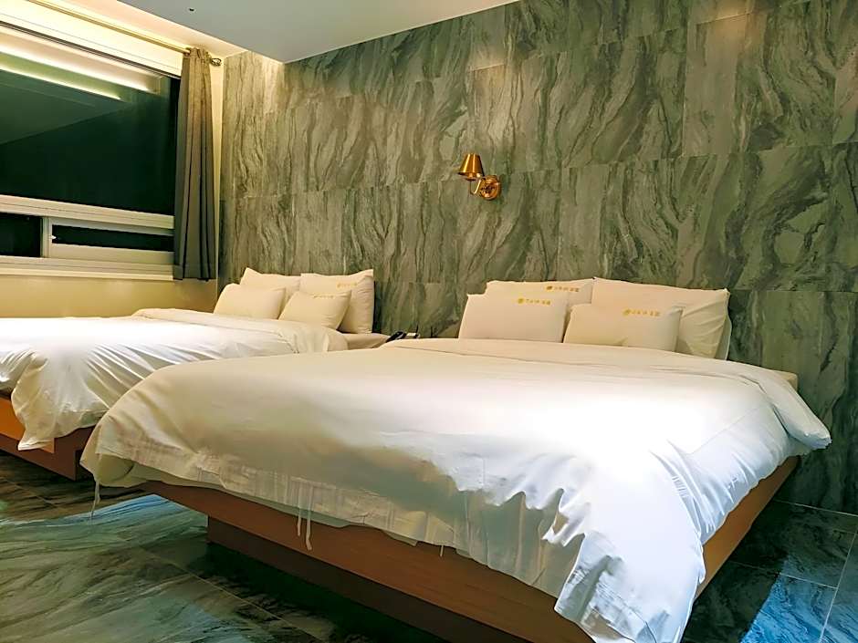 Gukje Business Hotel