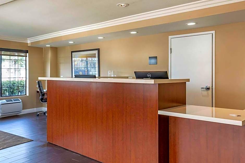 Comfort Inn & Suites Ventura Beach