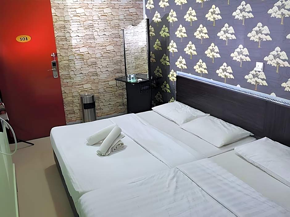 EZI HOTEL KLANG