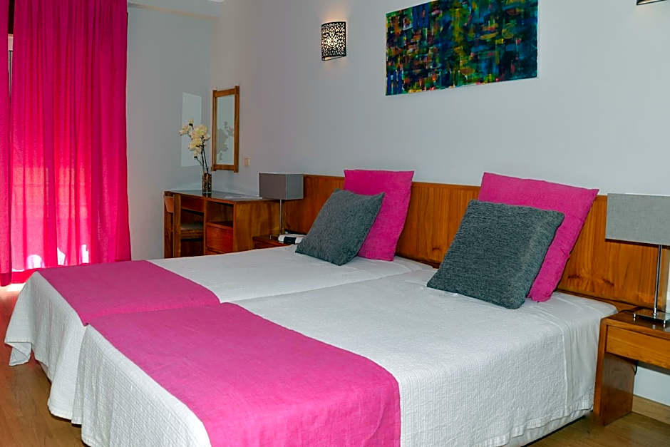 Apartamentos Turisticos Lindomar