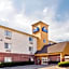 Days Inn & Suites by Wyndham Dallas