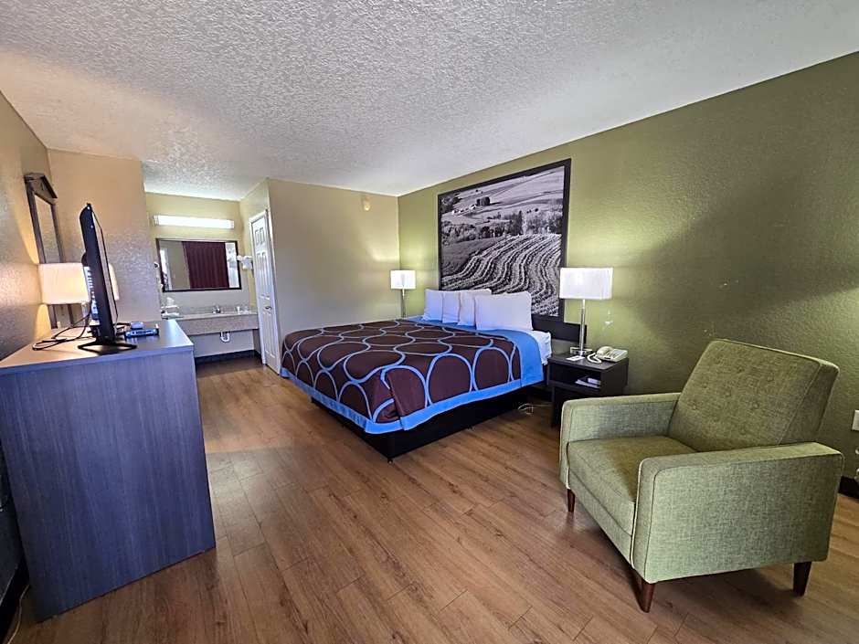 Super 8 by Wyndham Arkadelphia Caddo Valley Area