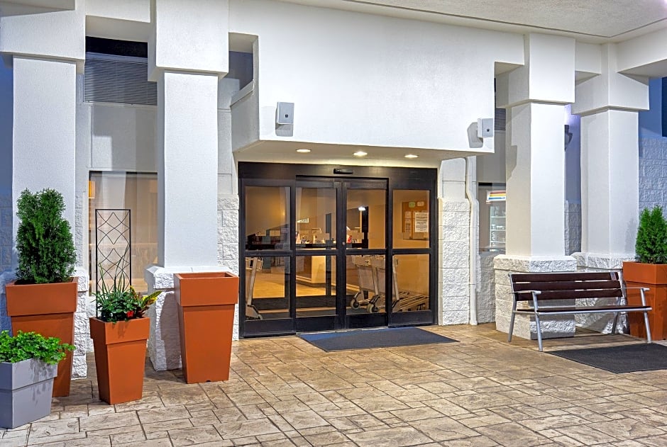 Holiday Inn Express Hotel & Suites Kimball By IHG