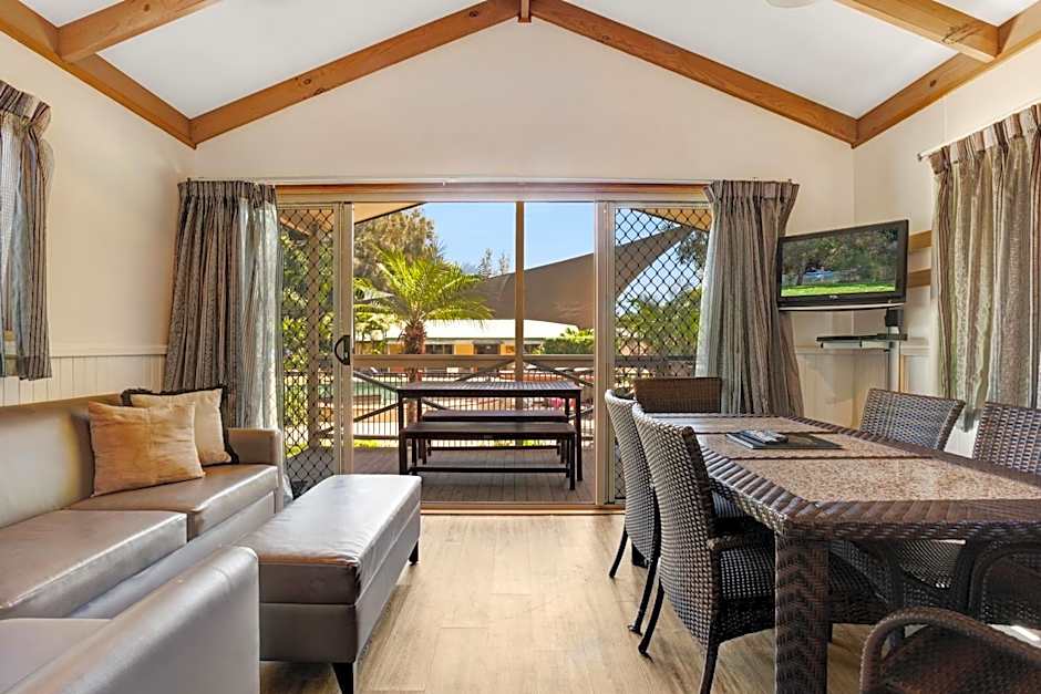 Seven Mile Beach Holiday Park