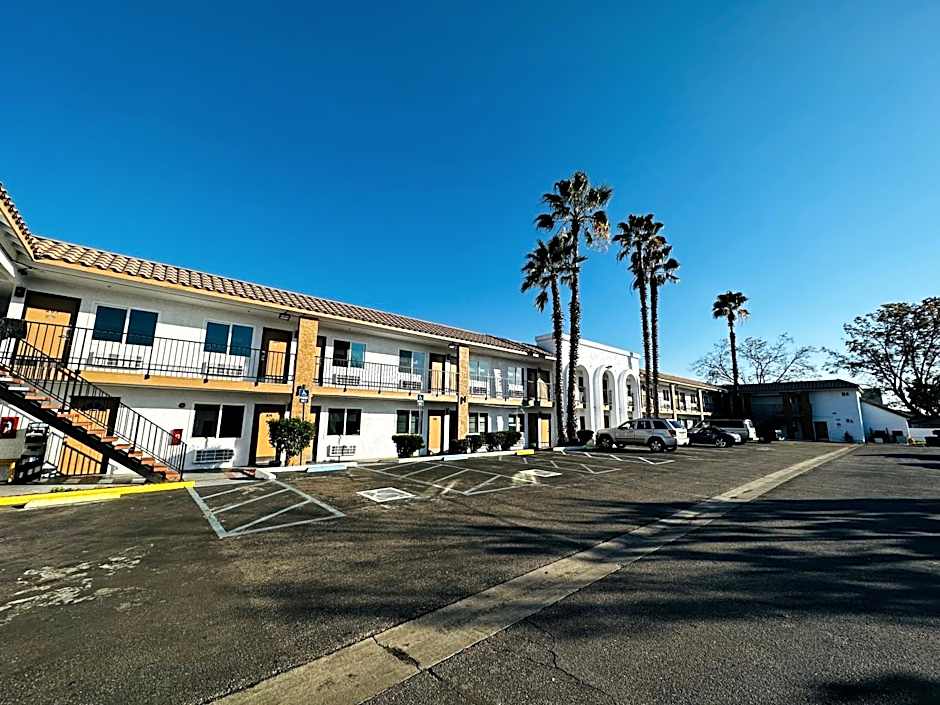 Casa Blanca Express & Suites Cypress Buena Park - Anaheim Area
