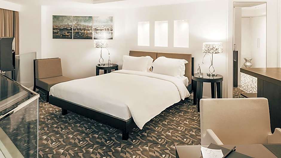 Photo 1 of 6 of Duplex Junior Suite