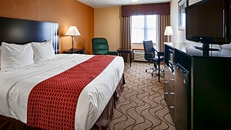 1 King Bed, Non-Smoking, High Speed Internet Access, Microwave And Refrigerator Non Refundable