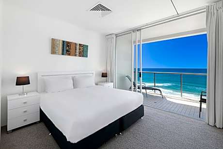 Two Bedroom Ocean View Apartment