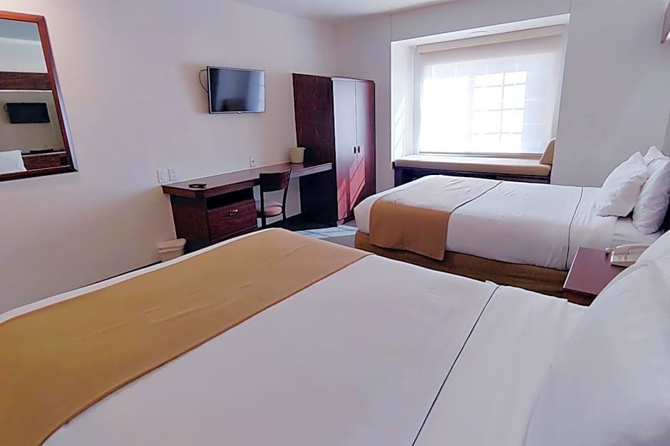 Microtel Inn & Suites by Wyndham Ciudad Juarez/US Consulate