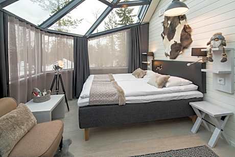 Premium igloo with alcove