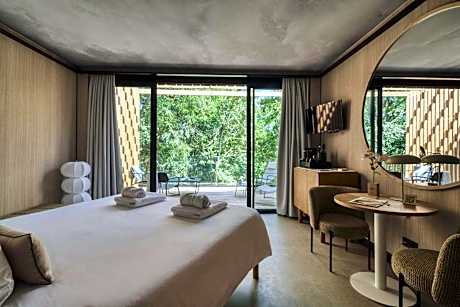 King Room with Garden View