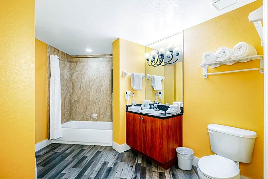 Mizner Place At Weston Town Center