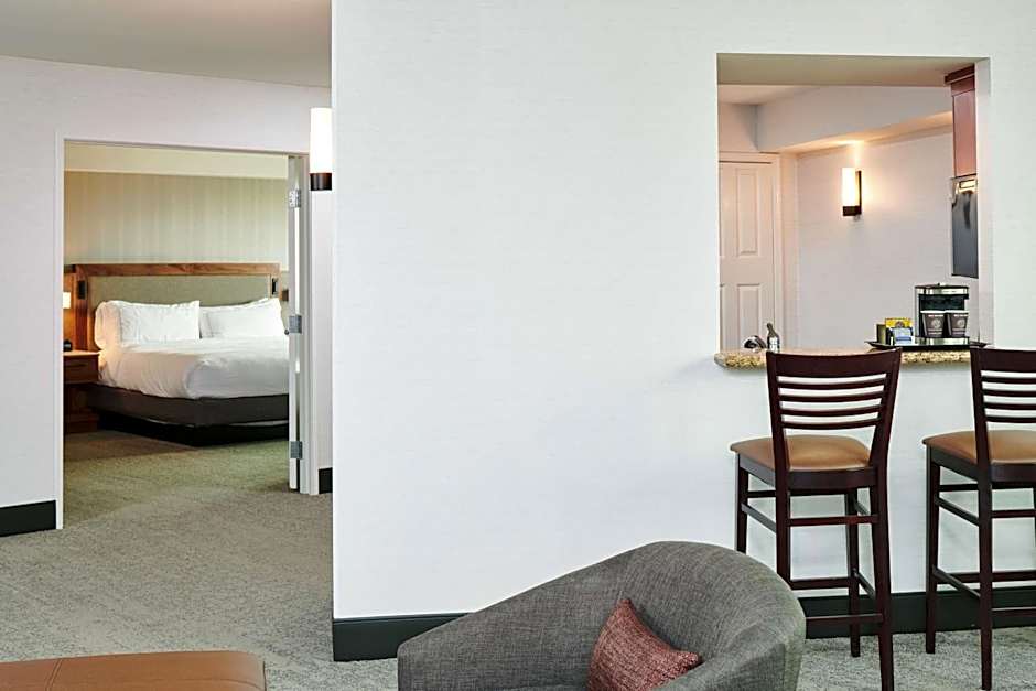 DoubleTree By Hilton Fullerton