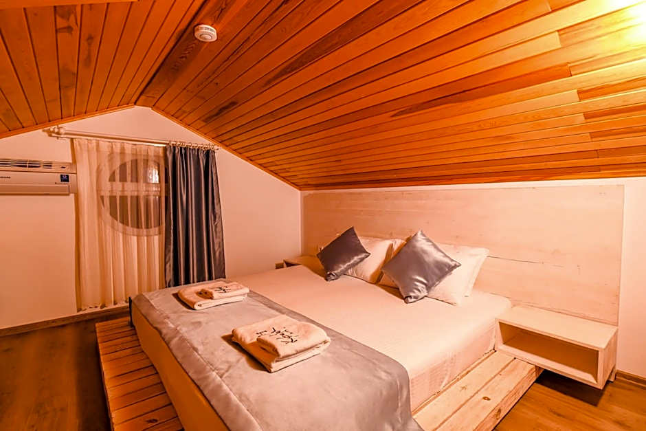 Kybele Suites