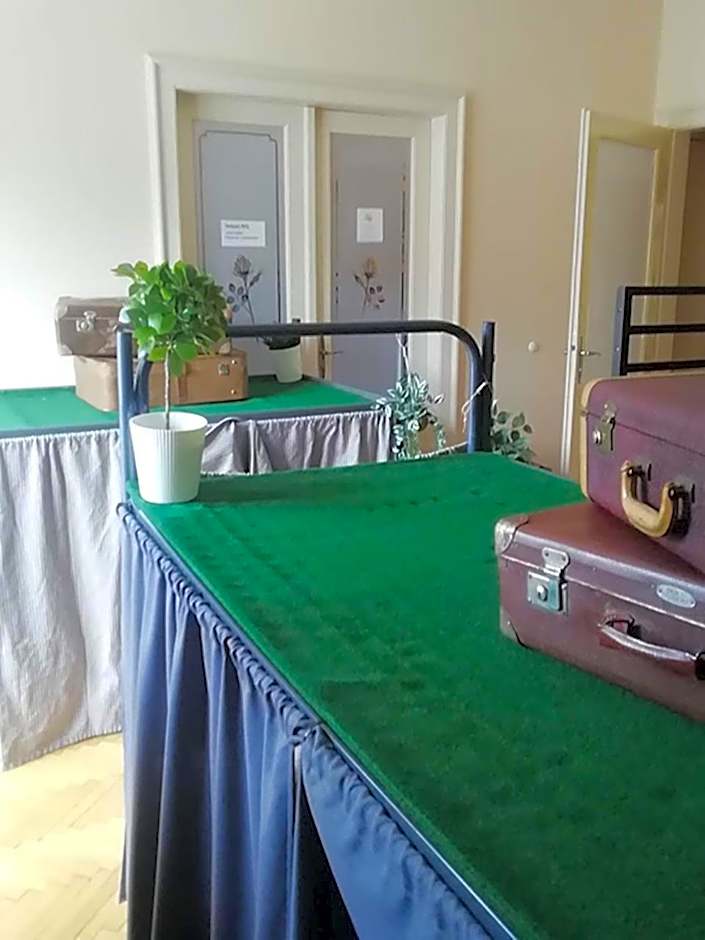 Bauhaus Astoria Hostel