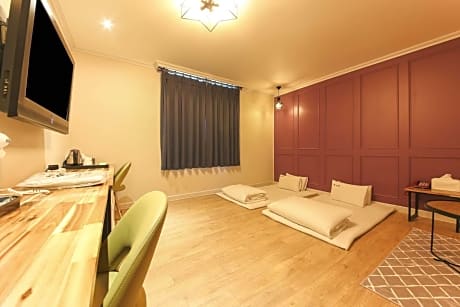 Standard Family Room