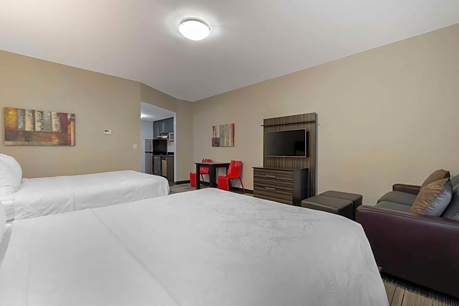 Best Western Plus Airport Inn & Suites