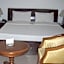 His Majestys Hotel
