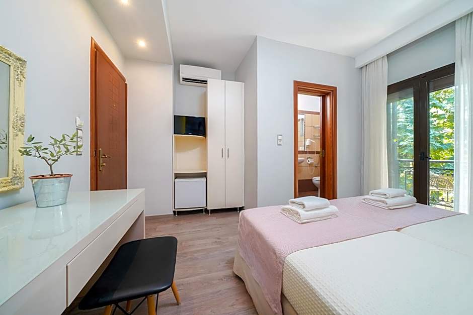 Kamelia & Semeli Hotel