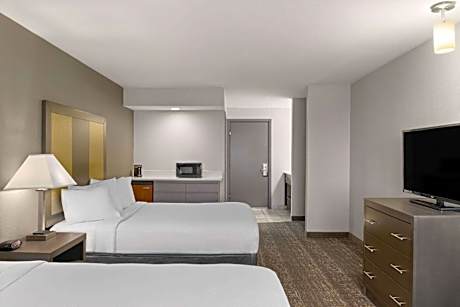 Queen Room with Two Queen Beds - Non-Smoking