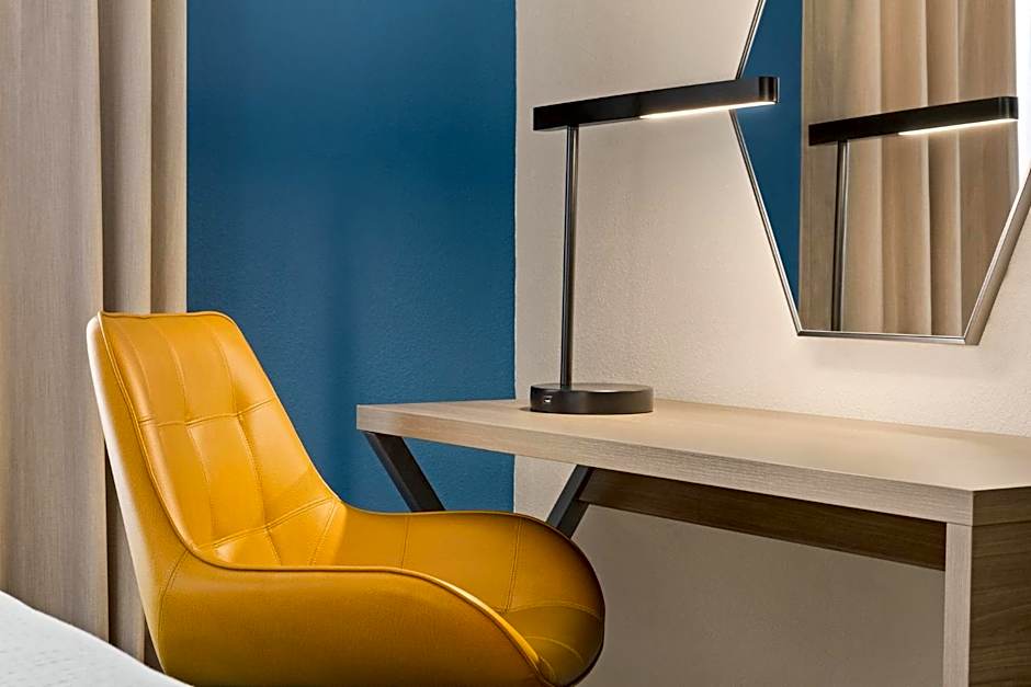 Holiday Inn Express & Suites Greenville-Downtown by IHG