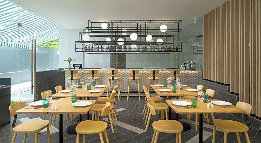 JonoX Phuket Karon Hotel