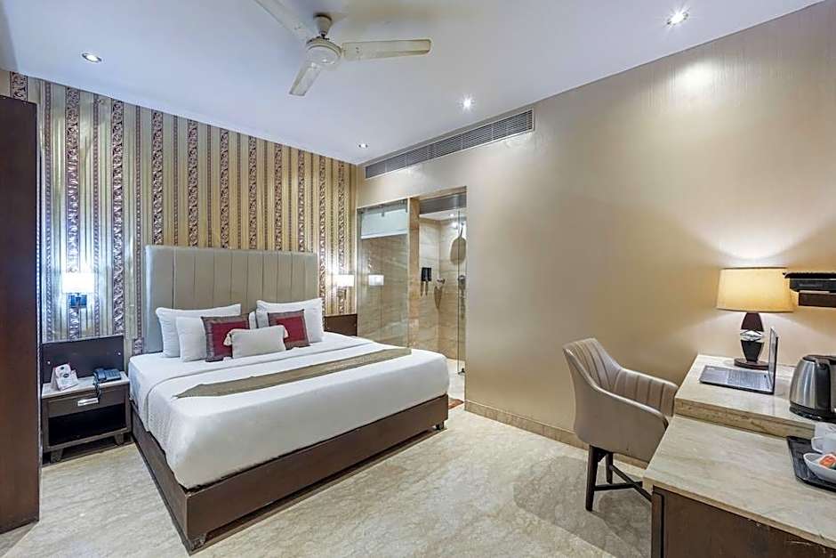 Hotel Emperor Palms