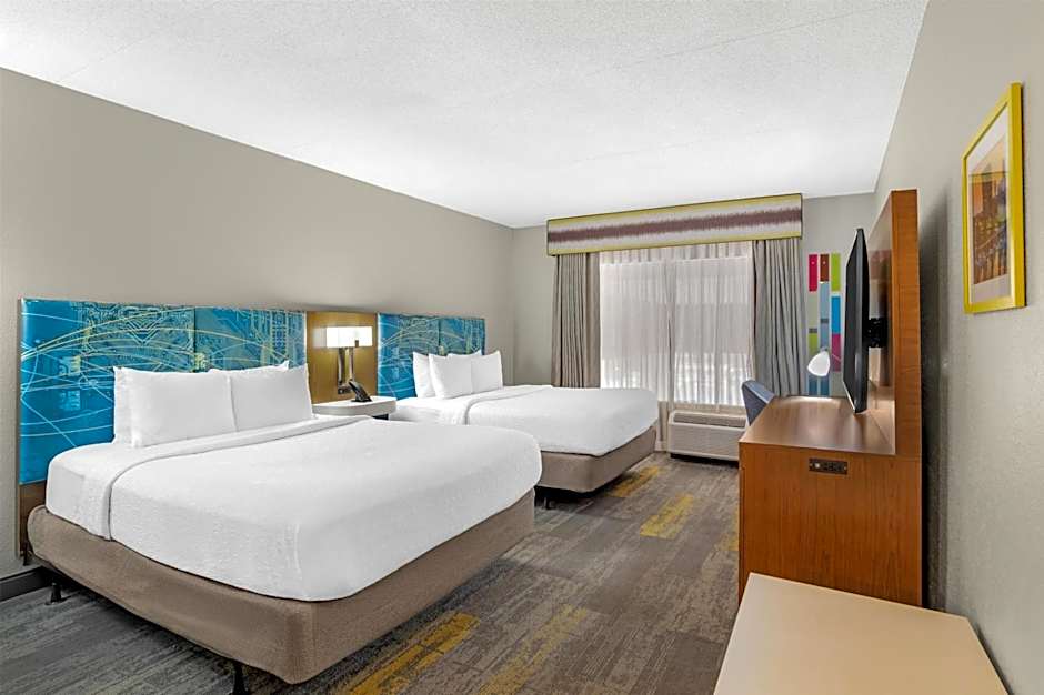 Hampton Inn & Suites Augusta West