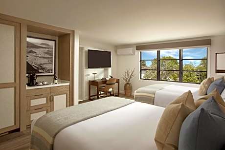 Queen Room with Two Queen Beds