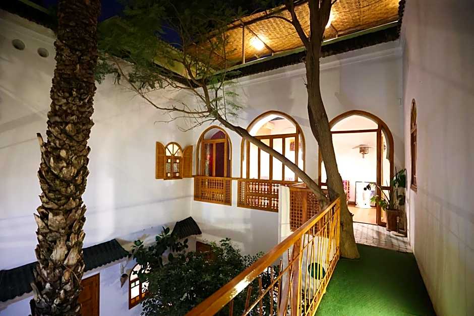 Riad O LY