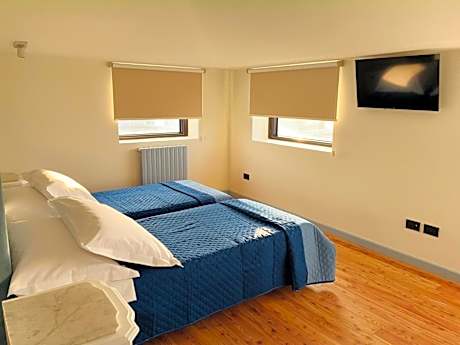 Deluxe Double or Twin Room