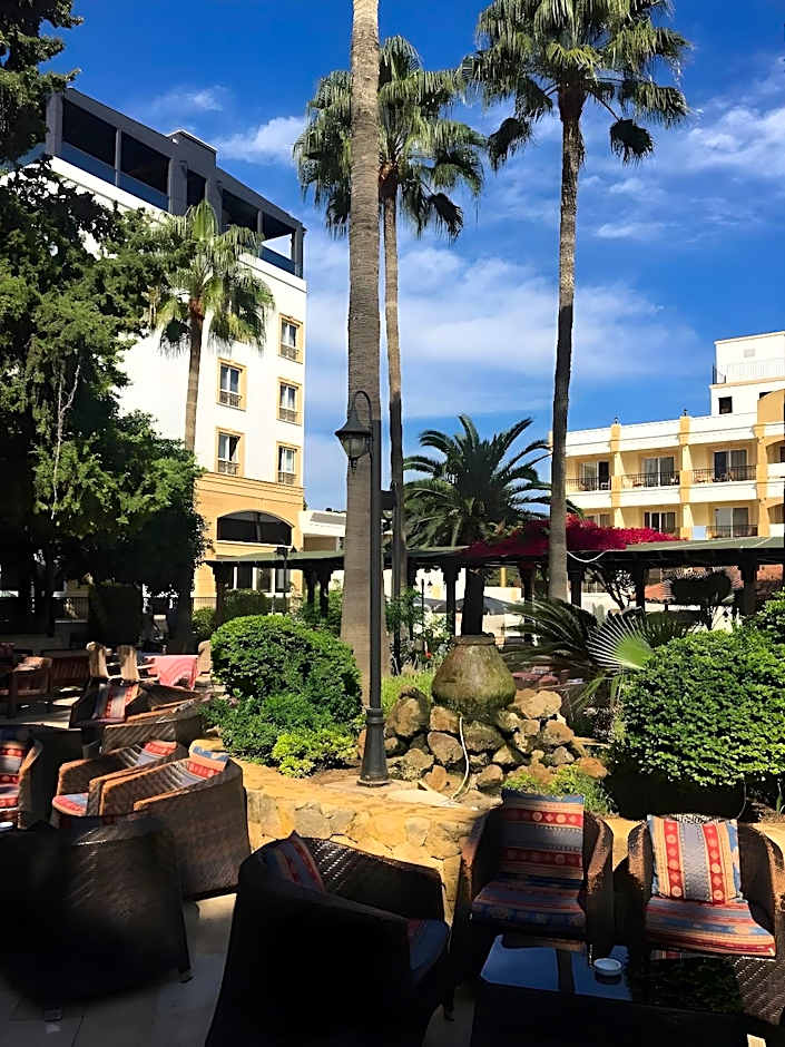 Pia Bella Hotel