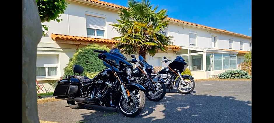 Cit'Hotel Les Atlantes Royan parking privé