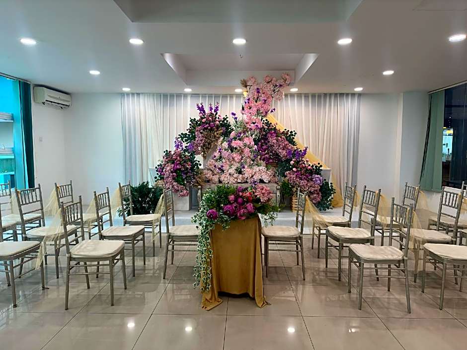 D'Embassy Serviced Residence Suites