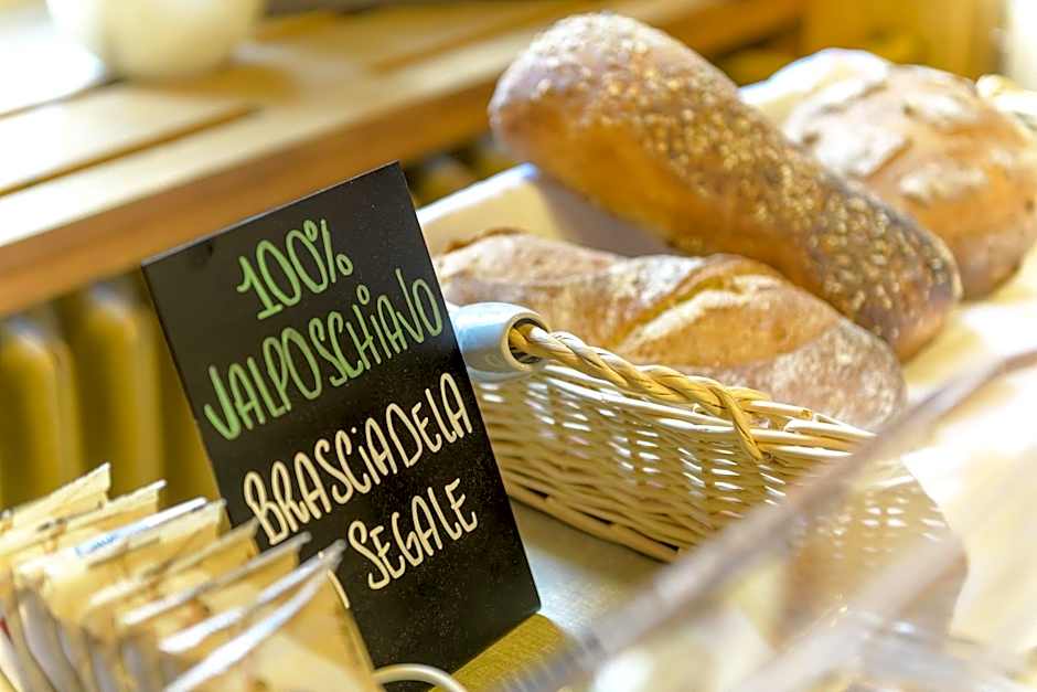 Poschiavo Suisse Hotel