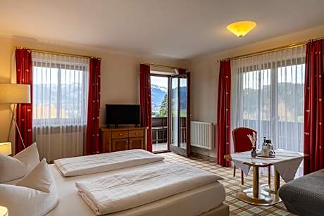 Standard Double Room with Mountain View