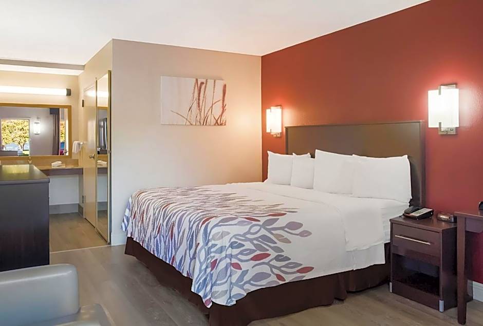 Red Roof Inn Tupelo