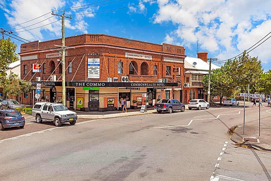 Commonwealth Hotel