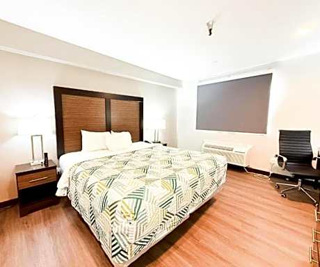 King Room - Non-Smoking