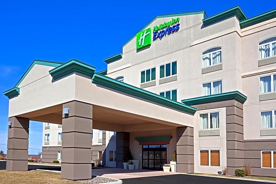 Holiday Inn Express Syracuse-Fairgrounds, an IHG Hotel