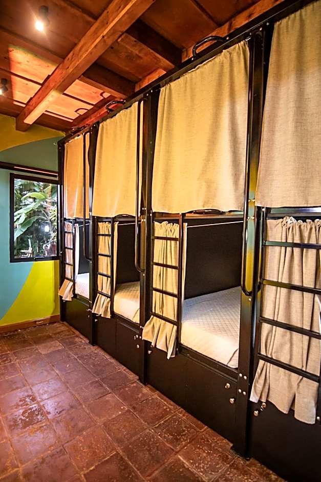 Yes Please! Hostel