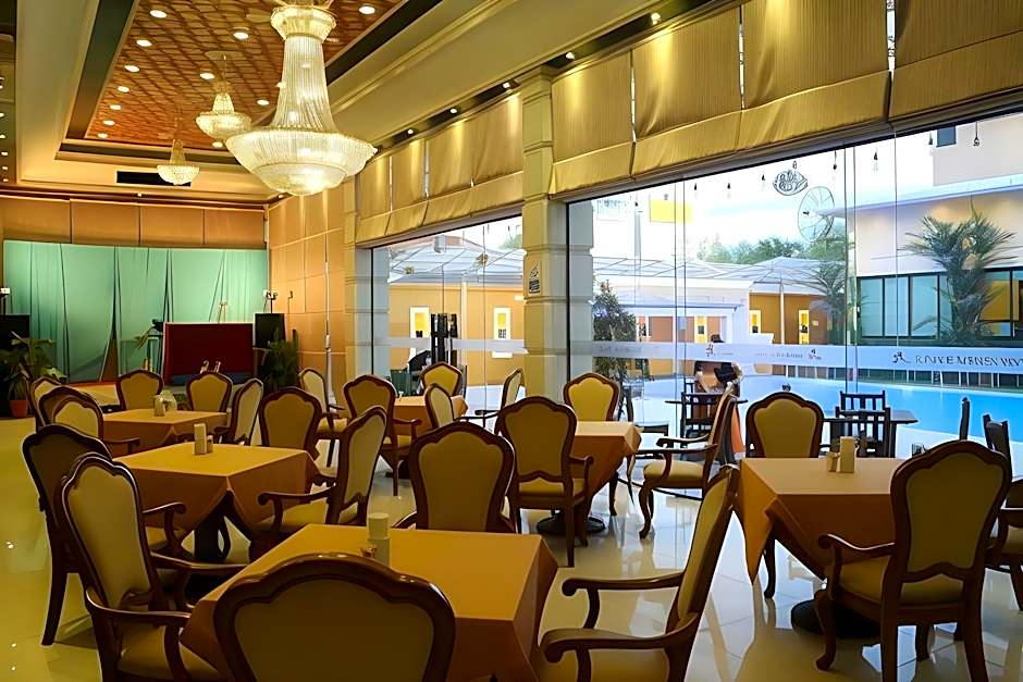 Ruean Phae Royal Park Phitsanulok