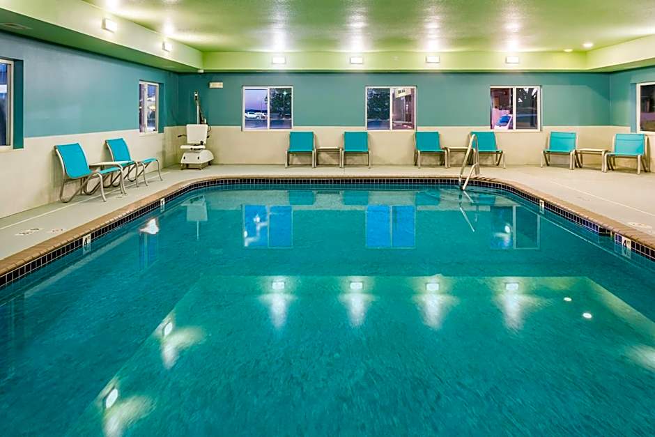 Holiday Inn Express Warrenton Hotel By IHG