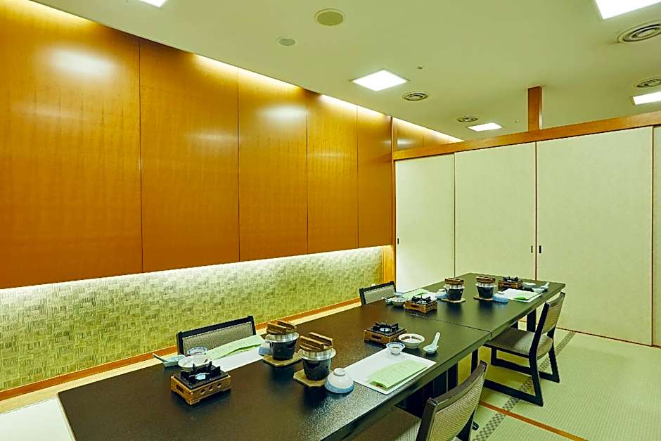 KAMENOI HOTEL KITSUREGAWA